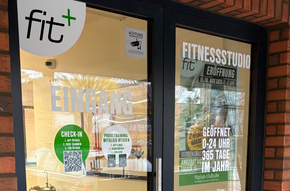 fitplus_Fitnessstudio Holm_Eingang_2