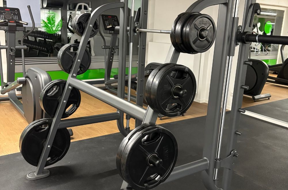 fitplus_Fitnessstudio Holm_Langhanteltraining